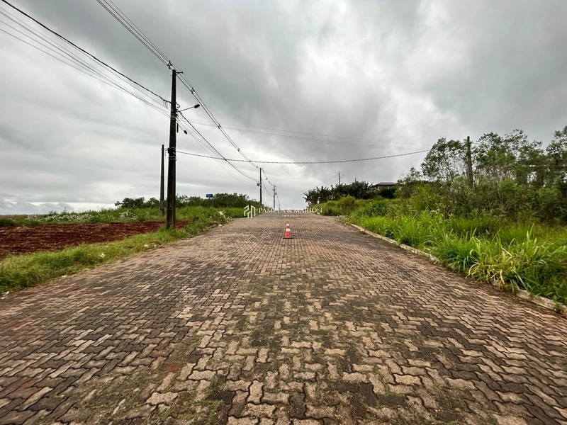 TERRENO: 2ª foto da galeria de imagens do imóvel