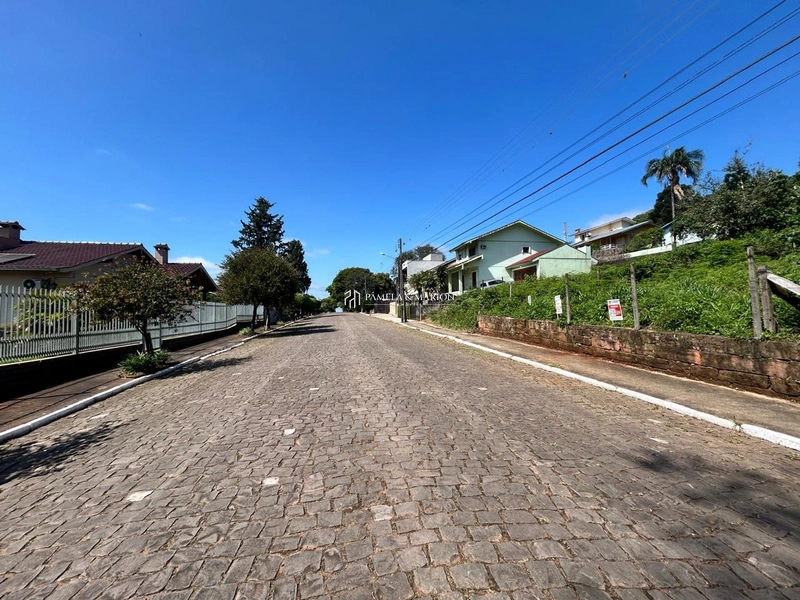 TERRENO: 2ª foto da galeria de imagens do imóvel