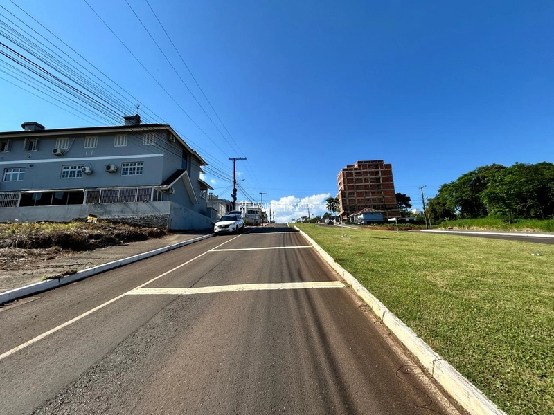 TERRENO COMERCIAL: 3ª foto da galeria de imagens do imóvel