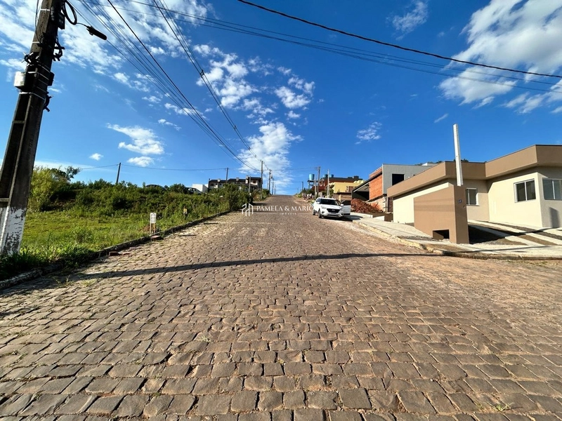 TERRENO: 3ª foto da galeria de imagens do imóvel