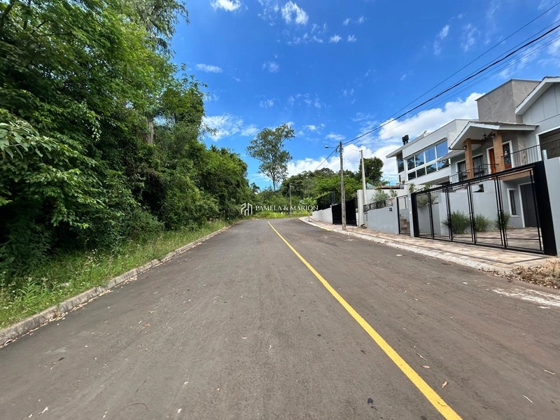 TERRENO: 2ª foto da galeria de imagens do imóvel