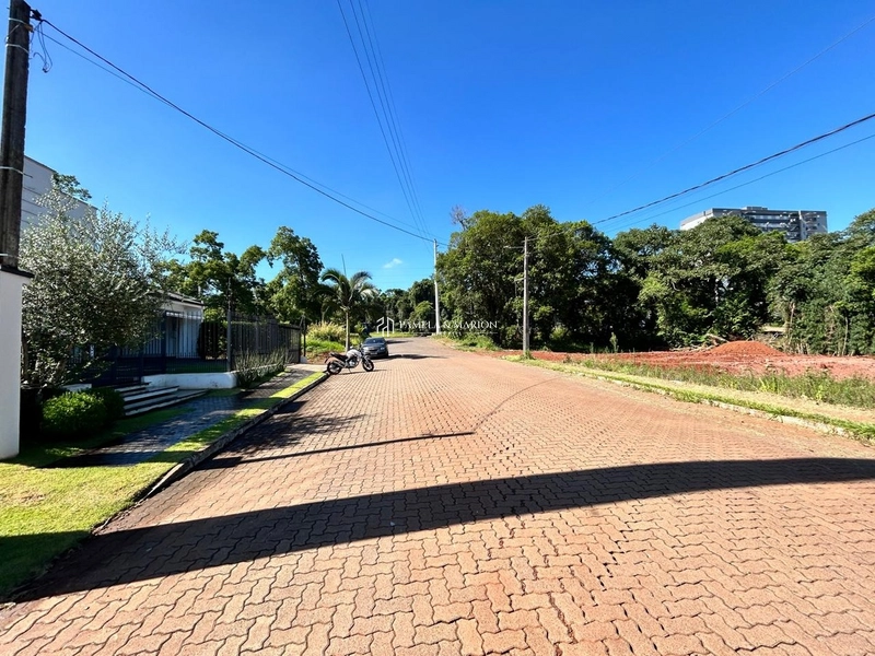 TERRENO COMERCIAL: 2ª foto da galeria de imagens do imóvel
