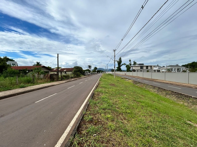 TERRENO: 2ª foto da galeria de imagens do imóvel