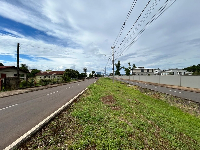 TERRENO COMERCIAL: 2ª foto da galeria de imagens do imóvel