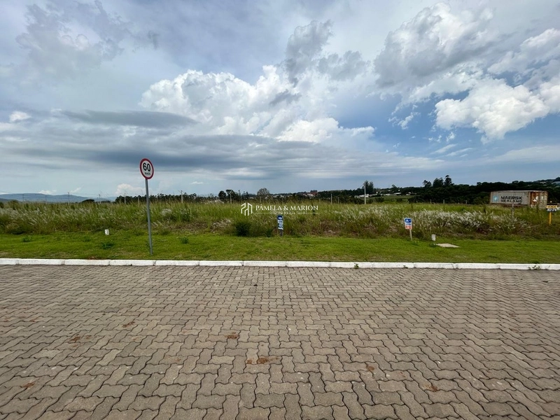 TERRENO: 1ª foto da galeria de imagens do imóvel