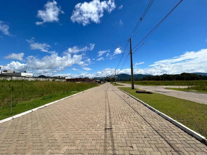 TERRENO: 2ª foto da galeria de imagens do imóvel