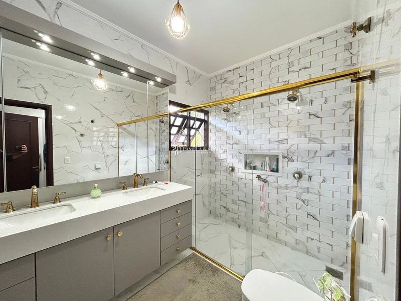 5 DORMITÓRIOS: 17ª foto da galeria de imagens do imóvel