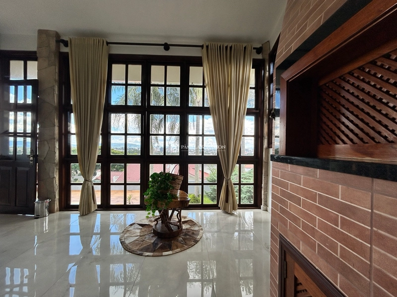 5 DORMITÓRIOS: 13ª foto da galeria de imagens do imóvel