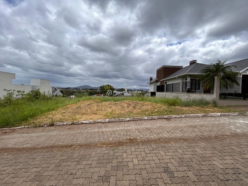 TERRENO: 1ª foto da galeria de imagens do imóvel