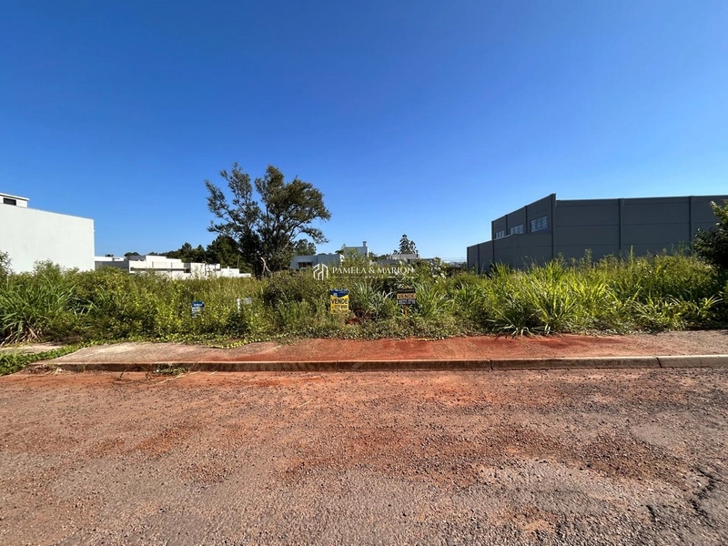 TERRENO: 1ª foto da galeria de imagens do imóvel