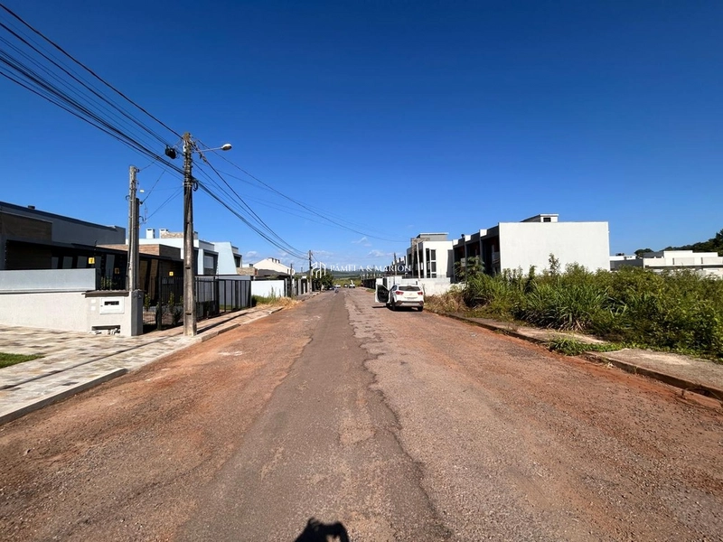 TERRENO: 3ª foto da galeria de imagens do imóvel