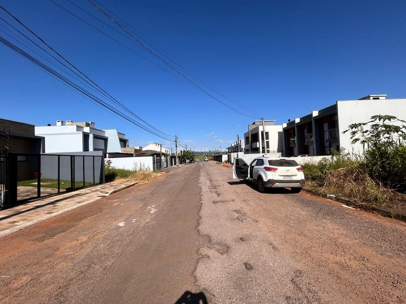 TERRENO: 3ª foto da galeria de imagens do imóvel