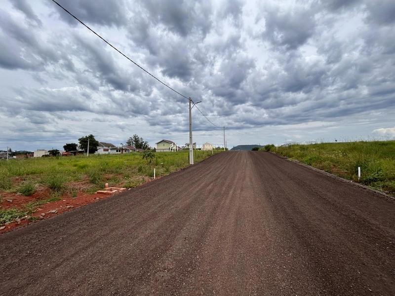 TERRENO: 3ª foto da galeria de imagens do imóvel