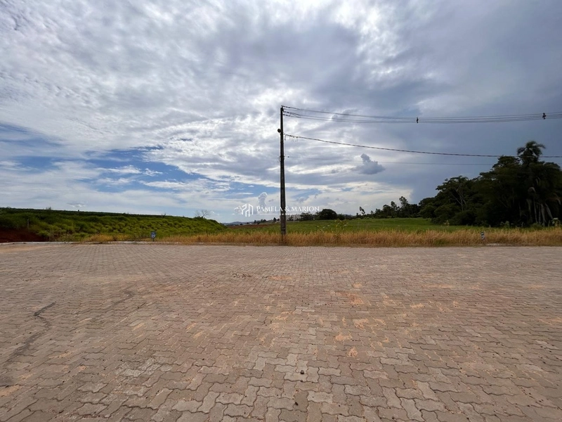 TERRENO COMERCIAL: 1ª foto da galeria de imagens do imóvel