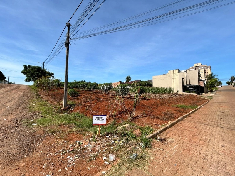 TERRENO: 1ª foto da galeria de imagens do imóvel