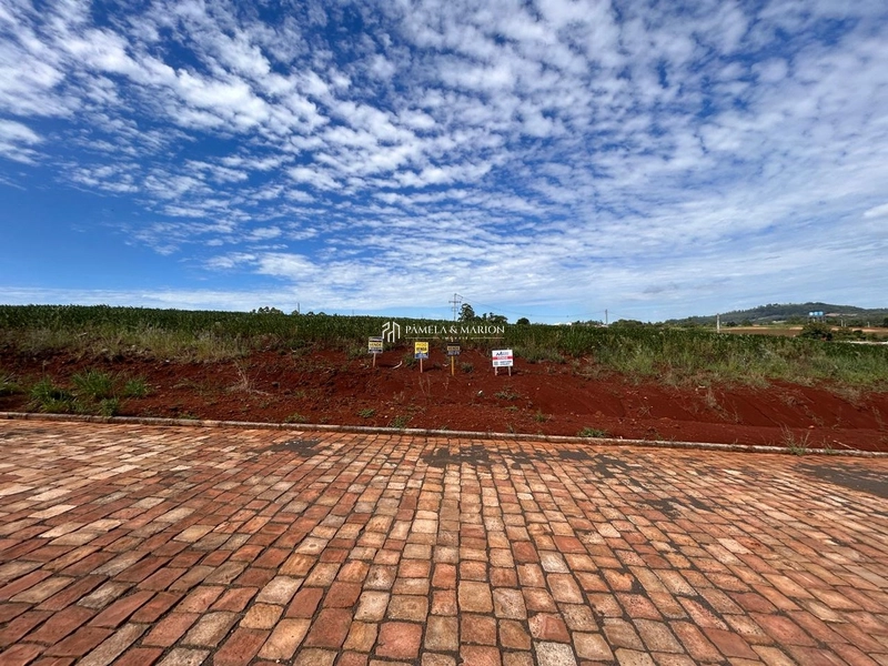 TERRENO: 1ª foto da galeria de imagens do imóvel