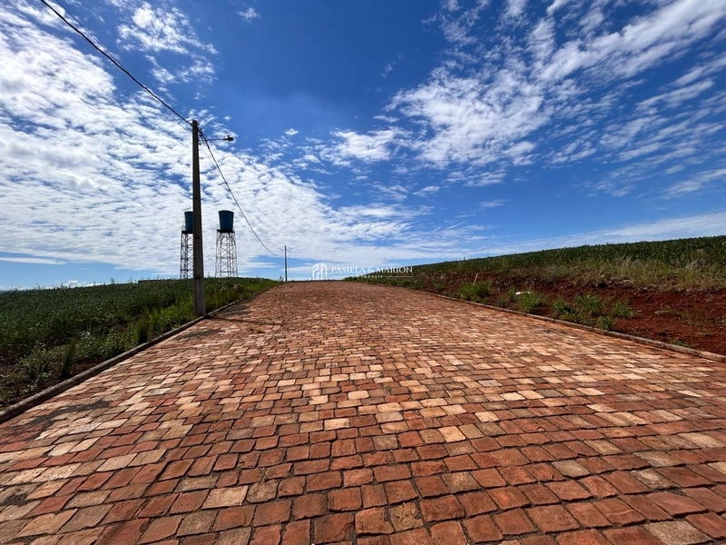 TERRENO: 3ª foto da galeria de imagens do imóvel