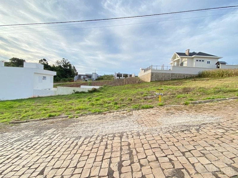 TERRENO: 1ª foto da galeria de imagens do imóvel