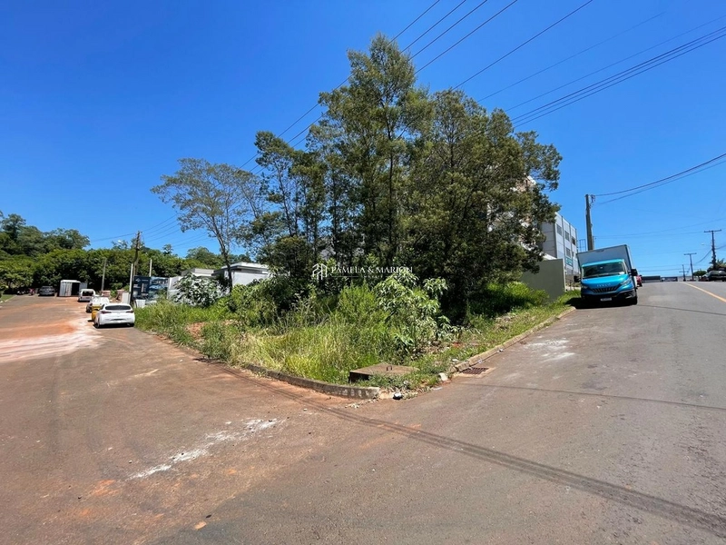 TERRENO COMERCIAL: 1ª foto da galeria de imagens do imóvel