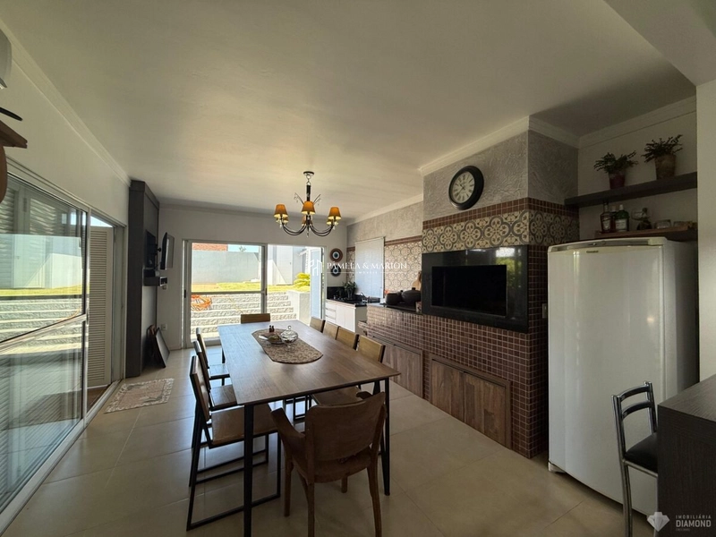 4 DORMITÓRIOS: 3ª foto da galeria de imagens do imóvel