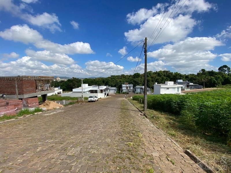TERRENO: 2ª foto da galeria de imagens do imóvel