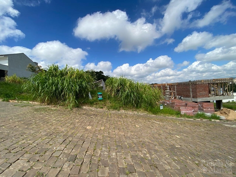 TERRENO: 1ª foto da galeria de imagens do imóvel