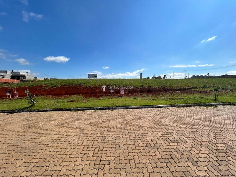 TERRENO COMERCIAL: 1ª foto da galeria de imagens do imóvel