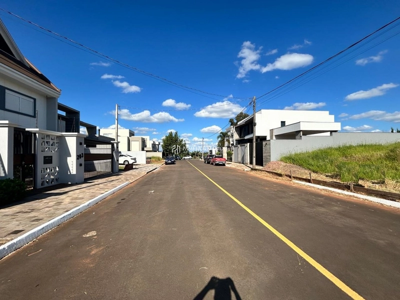 TERRENO: 2ª foto da galeria de imagens do imóvel