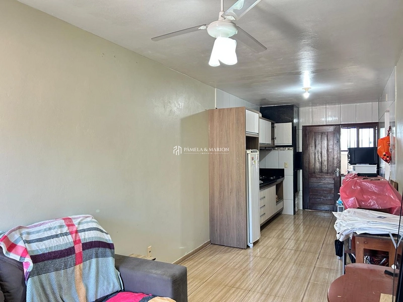 CASA GEMINADA: 4ª foto da galeria de imagens do imóvel