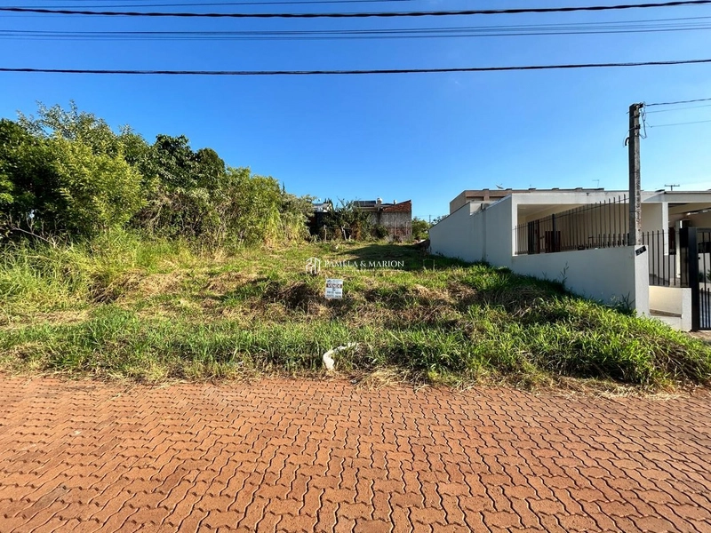 TERRENO COMERCIAL: 1ª foto da galeria de imagens do imóvel