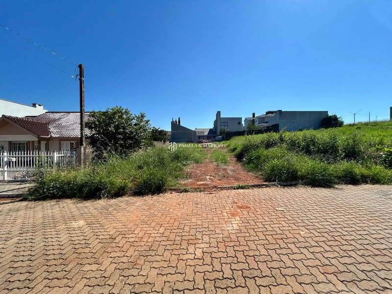 TERRENO COMERCIAL: 3ª foto da galeria de imagens do imóvel