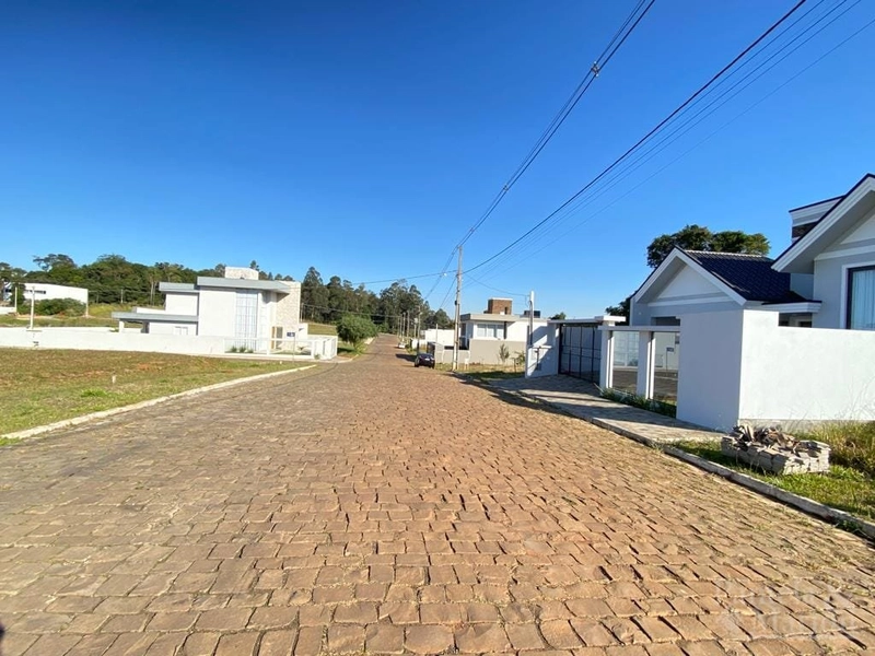 TERRENO: 2ª foto da galeria de imagens do imóvel