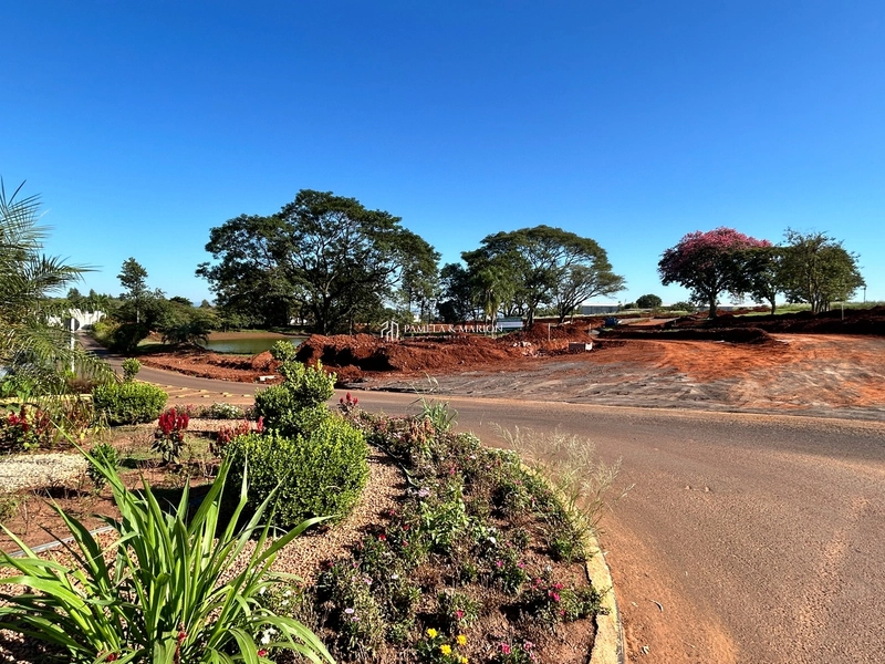 TERRENO: 12ª foto da galeria de imagens do imóvel