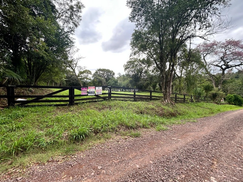 TERRENO COMERCIAL: 3ª foto da galeria de imagens do imóvel
