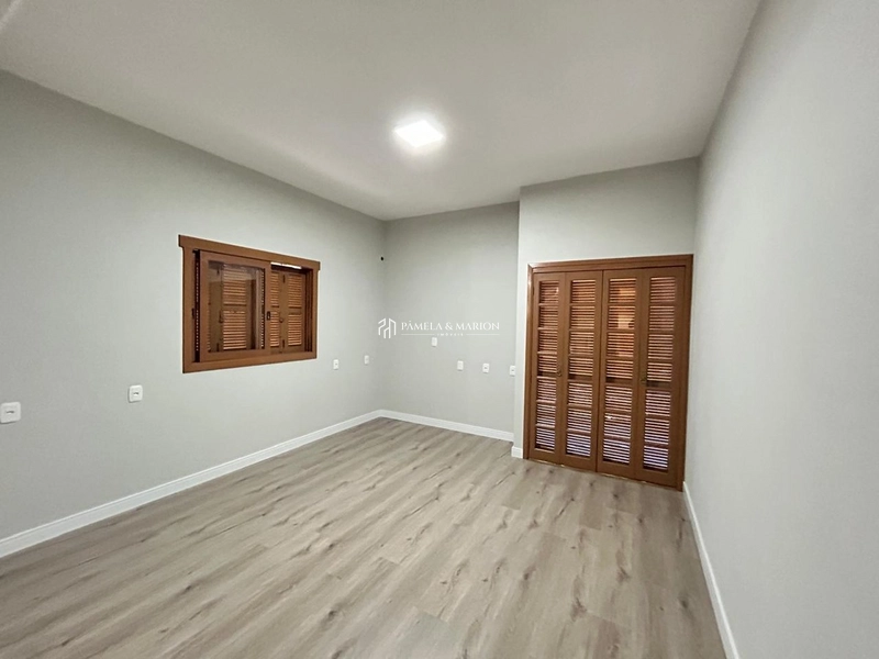 CASA 4 DORMITÓRIOS: 11ª foto da galeria de imagens do imóvel