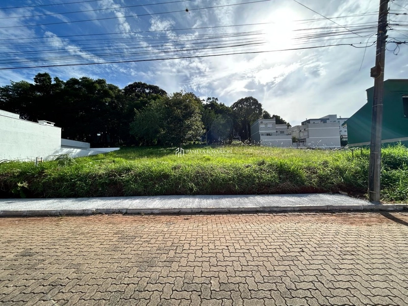 TERRENO: 1ª foto da galeria de imagens do imóvel