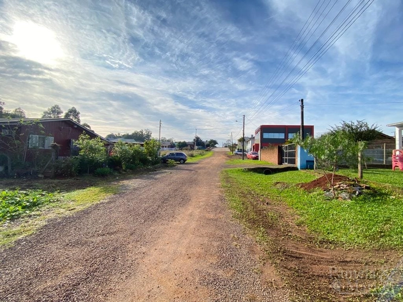 TERRENO: 2ª foto da galeria de imagens do imóvel