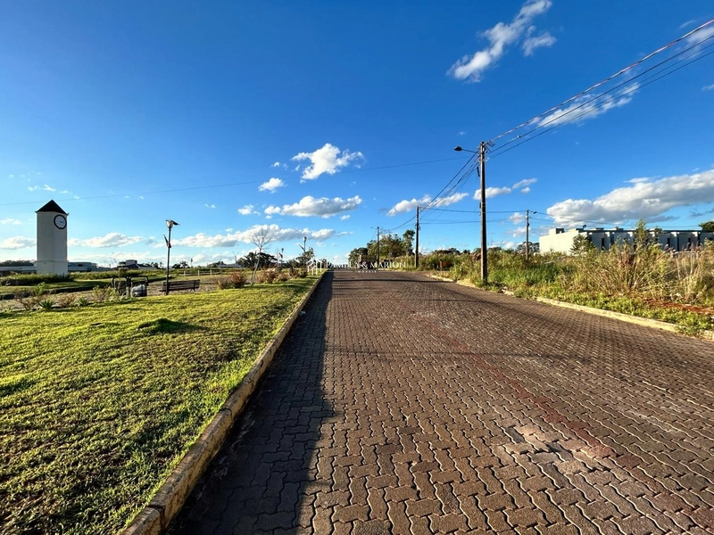TERRENO COMERCIAL: 3ª foto da galeria de imagens do imóvel