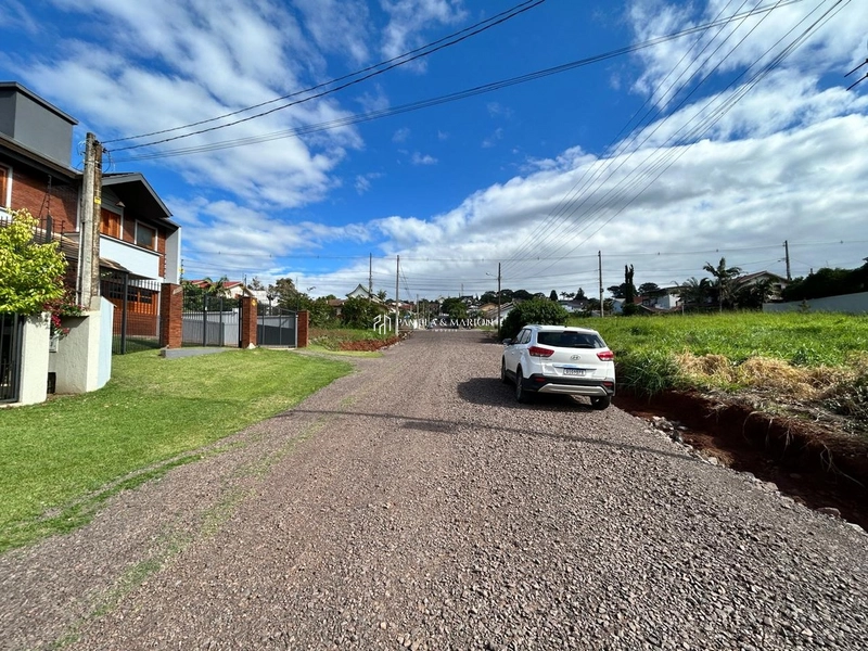 TERRENO: 3ª foto da galeria de imagens do imóvel