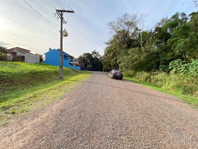 TERRENO: 3ª foto da galeria de imagens do imóvel