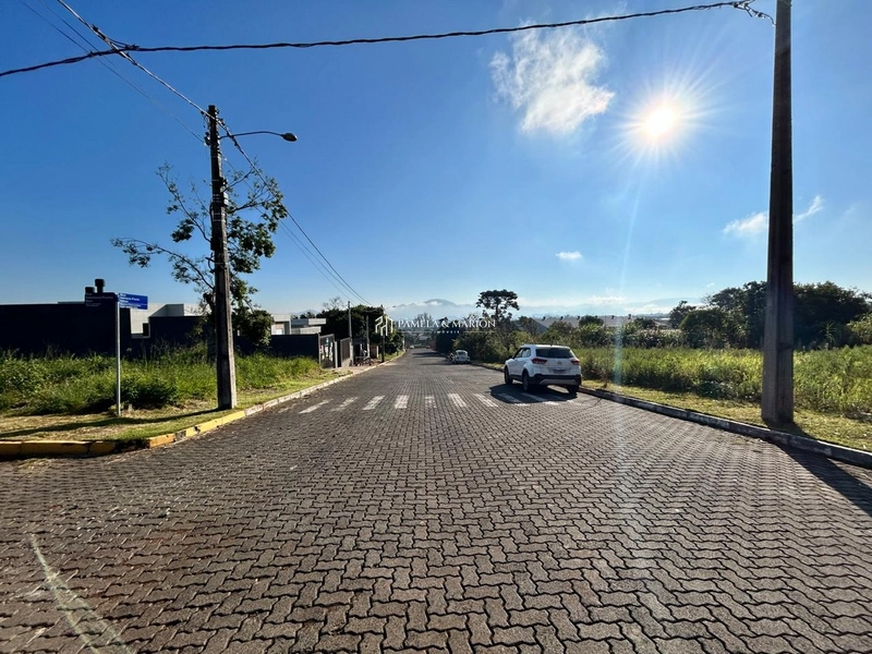 TERRENO: 2ª foto da galeria de imagens do imóvel