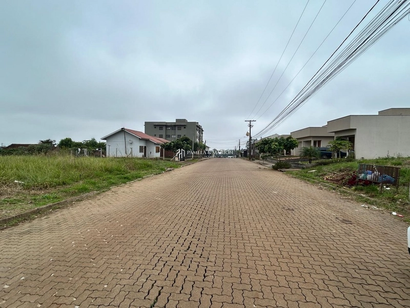TERRENO: 2ª foto da galeria de imagens do imóvel