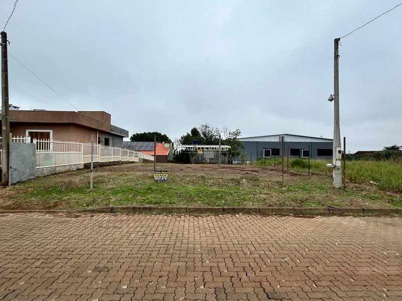 TERRENO: 1ª foto da galeria de imagens do imóvel