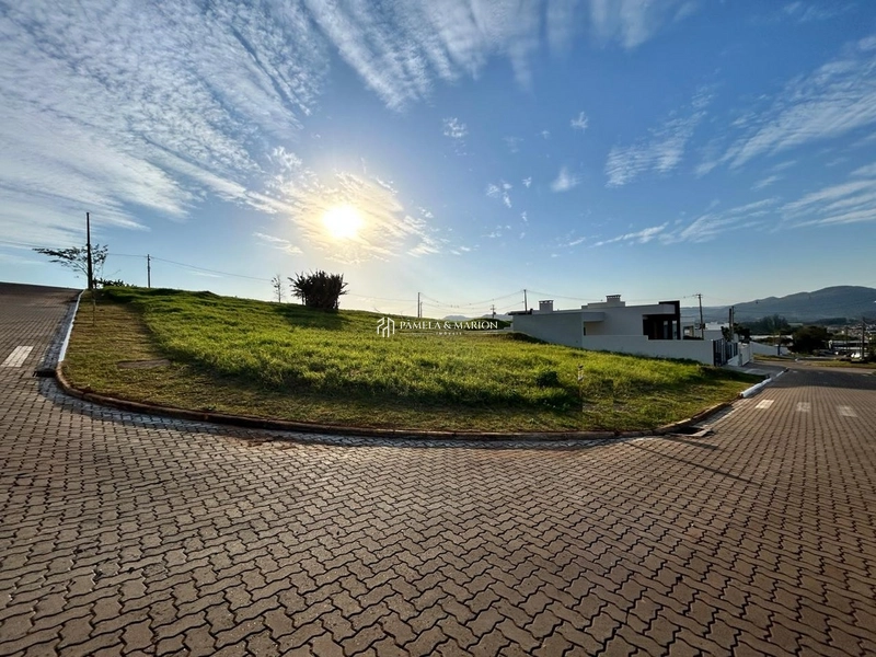 TERRENO: 1ª foto da galeria de imagens do imóvel