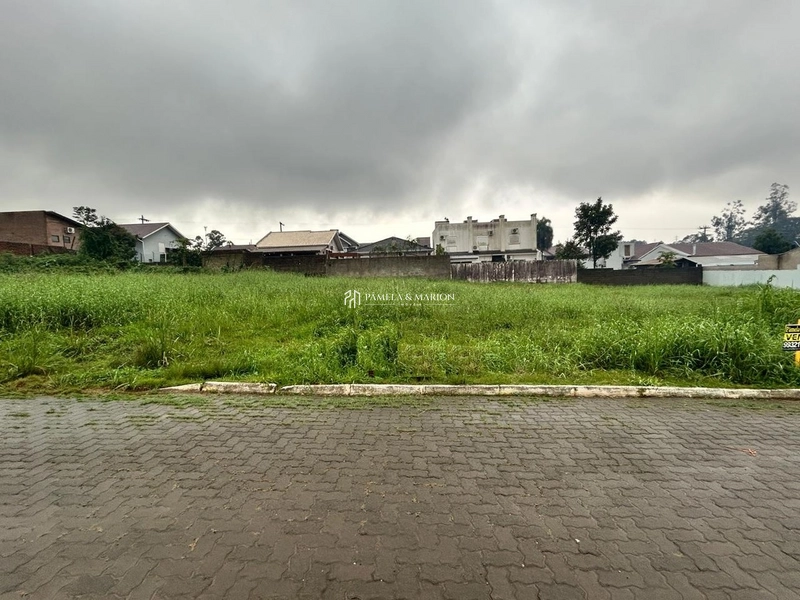 TERRENO: 1ª foto da galeria de imagens do imóvel