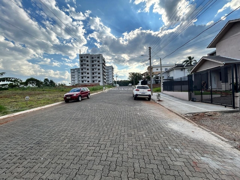 TERRENO: 2ª foto da galeria de imagens do imóvel
