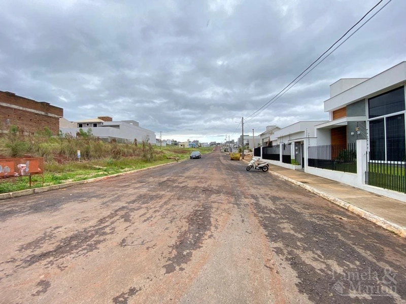 TERRENO: 2ª foto da galeria de imagens do imóvel