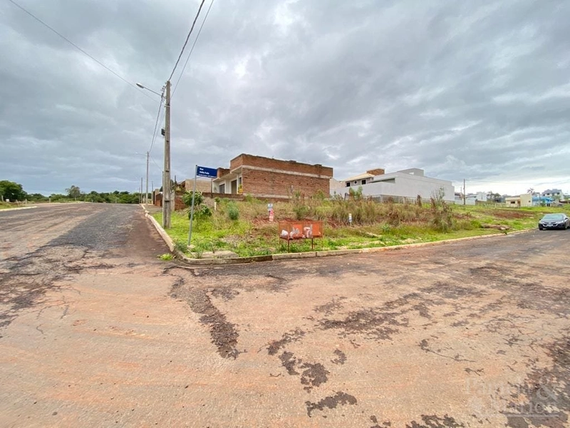 TERRENO: 1ª foto da galeria de imagens do imóvel
