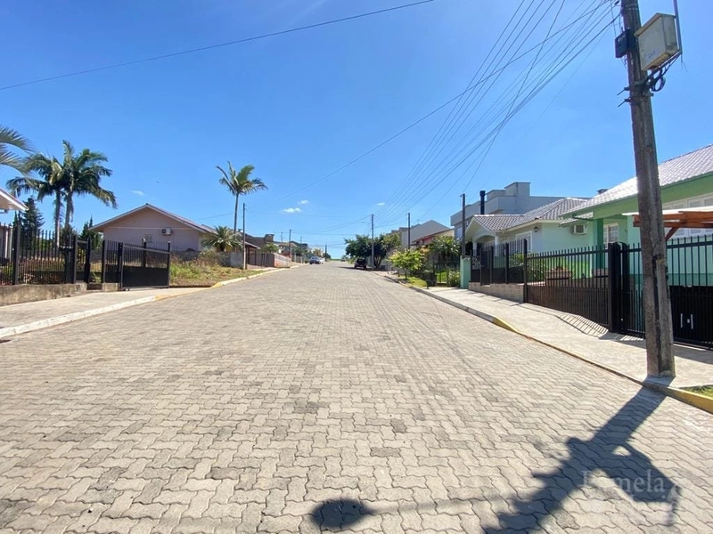 TERRENO: 2ª foto da galeria de imagens do imóvel