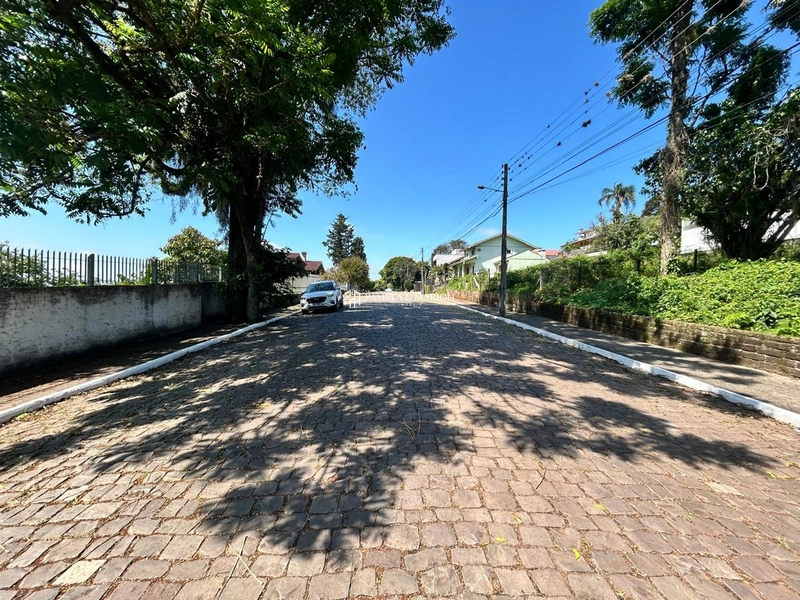 TERRENO: 3ª foto da galeria de imagens do imóvel